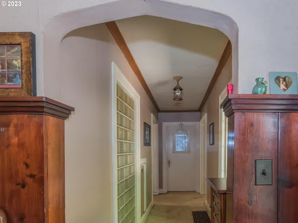 $699,900 | 2440 Southeast Regner Road, Gresham, OR 97080