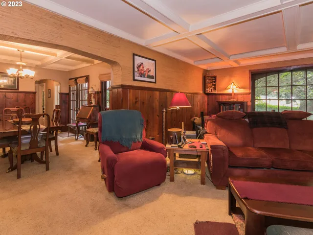 $750,000 | 2440 Southeast Regner Road, Gresham, OR 97080