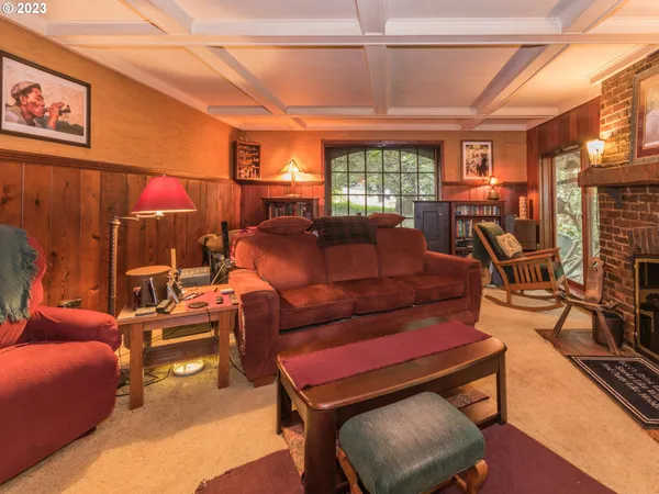 $699,900 | 2440 Southeast Regner Road, Gresham, OR 97080