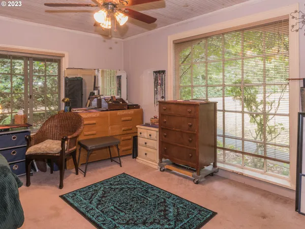 $699,900 | 2440 Southeast Regner Road, Gresham, OR 97080