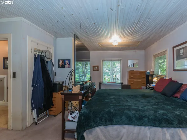 $699,900 | 2440 Southeast Regner Road, Gresham, OR 97080