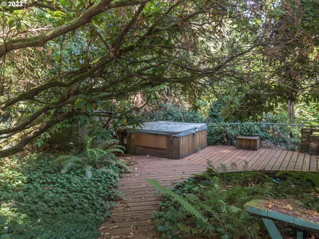 $750,000 | 2440 Southeast Regner Road, Gresham, OR 97080