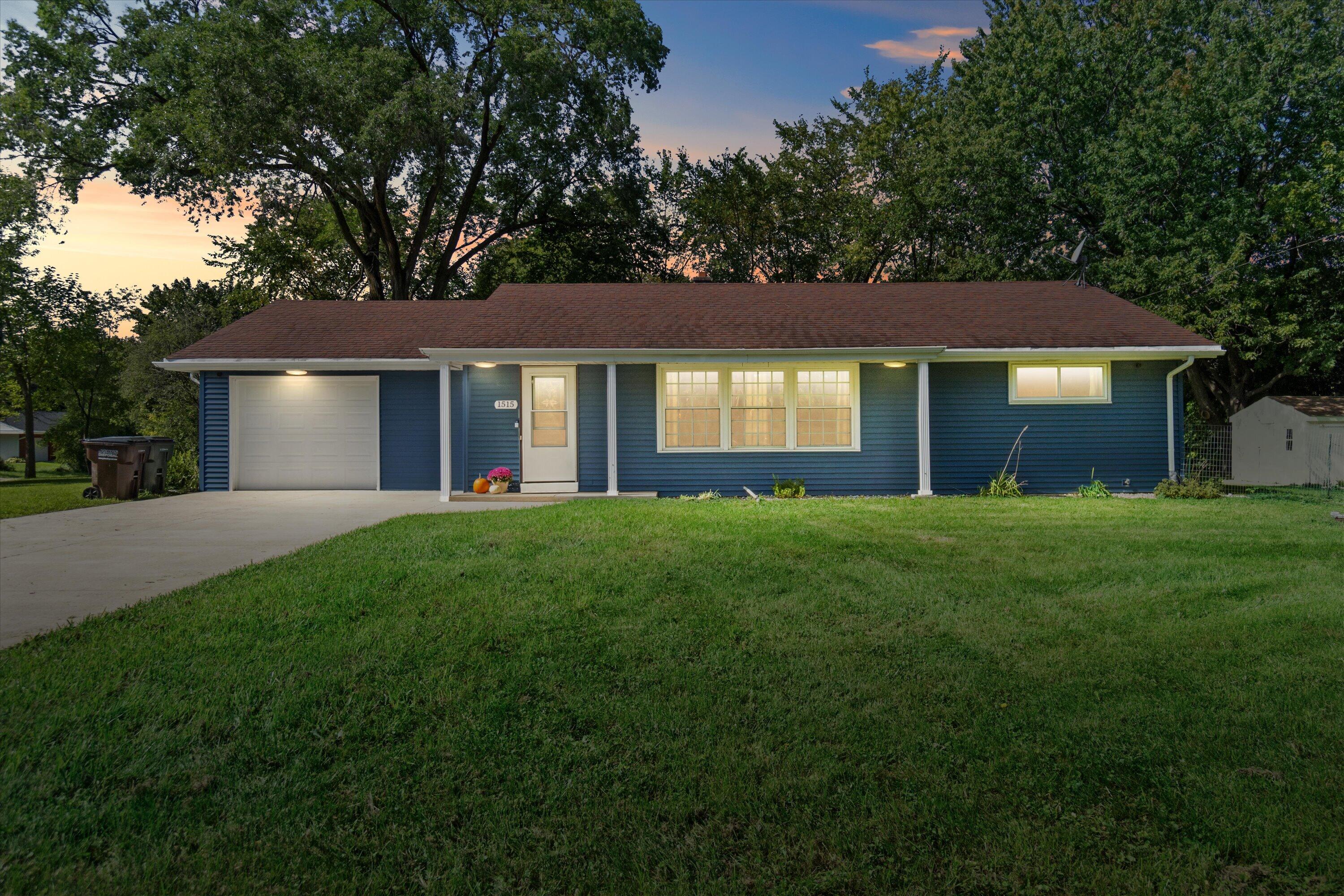 1515 South Sunny Slope Road New Berlin, WI 53151 - Photo 1 of 32 New Berlin Beauty