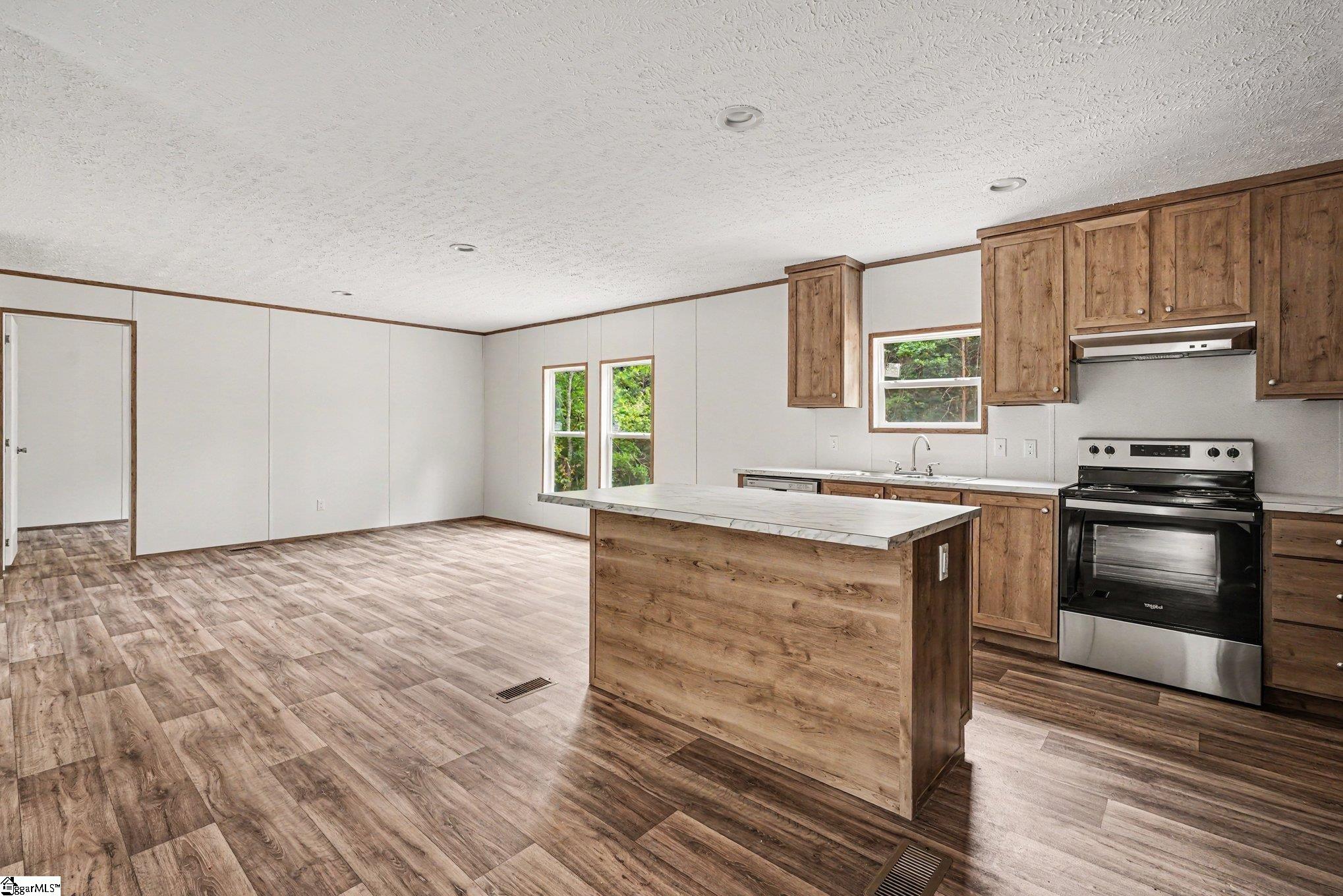 308 Tupelo Way Liberty, SC 29657 - Photo 6 of 29