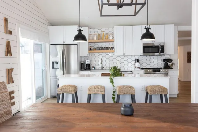 $895,000 | 15509 West Munson Lane, Detroit Lakes, MN 56501