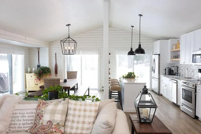 $895,000 | 15509 West Munson Lane, Detroit Lakes, MN 56501