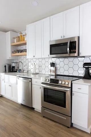 $895,000 | 15509 West Munson Lane, Detroit Lakes, MN 56501