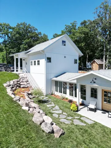 $895,000 | 15509 West Munson Lane, Detroit Lakes, MN 56501