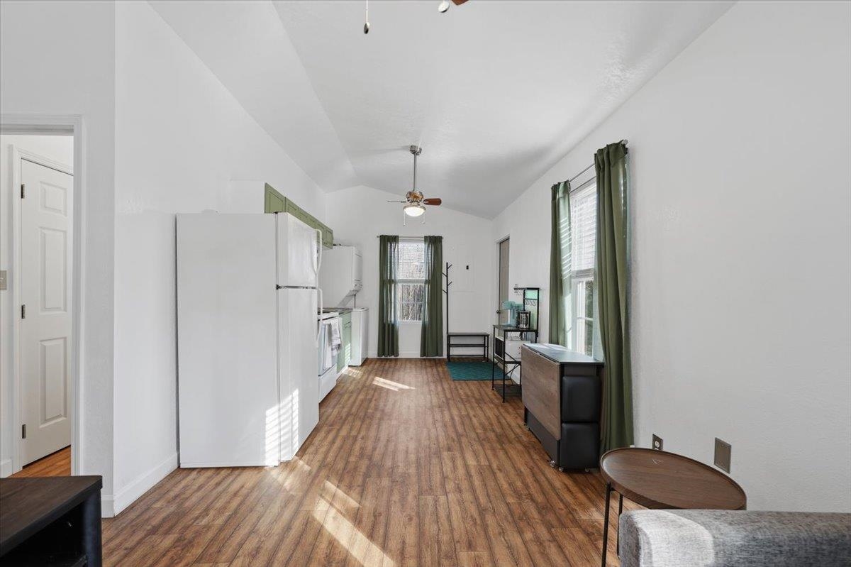 831 Neighborhood Road Wellford, SC 29385 - Photo 11 of 33