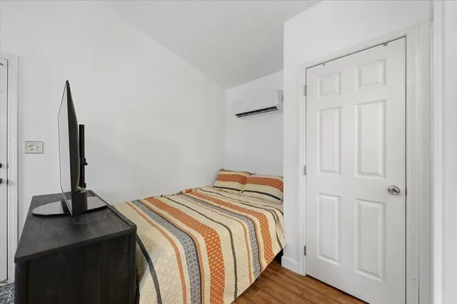 $179,385 | 831 Neighborhood Road, Wellford, SC 29385