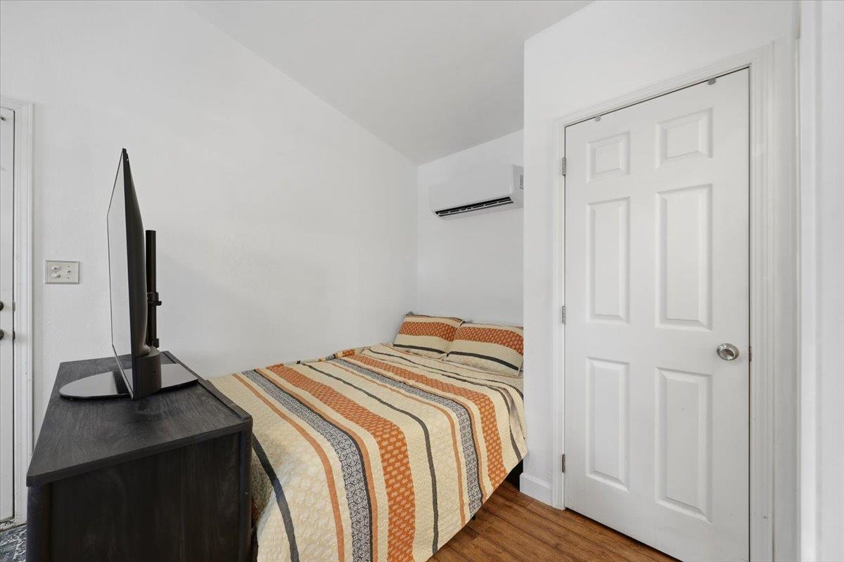 831 Neighborhood Road Wellford, SC 29385 - Photo 14 of 33