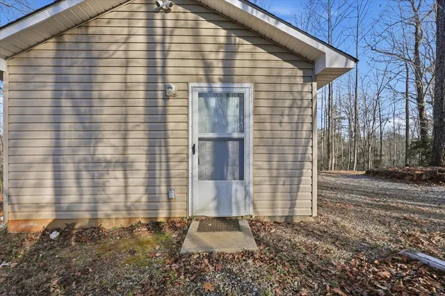 $179,385 | 831 Neighborhood Road, Wellford, SC 29385