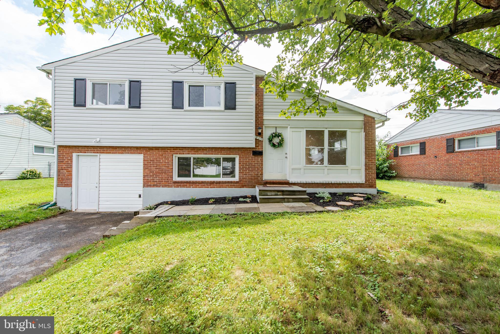 929 Prestwood Road Baltimore, MD 21228 - Photo 1 of 37 Welcome home!