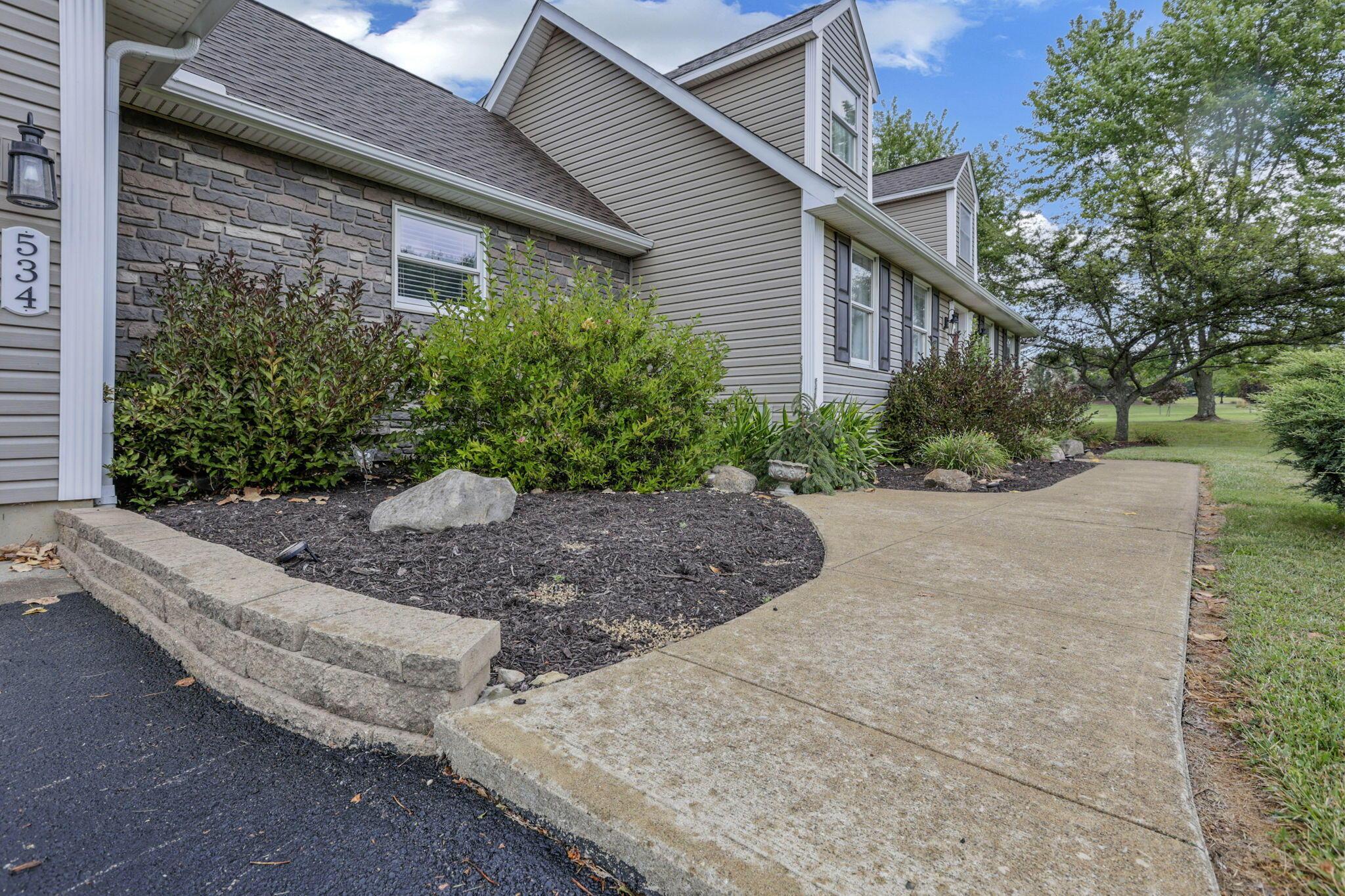 534 Coonpath Road Northeast Lancaster, OH 43130 - Photo 7 of 63 6-web-or-mls-_S5A1254