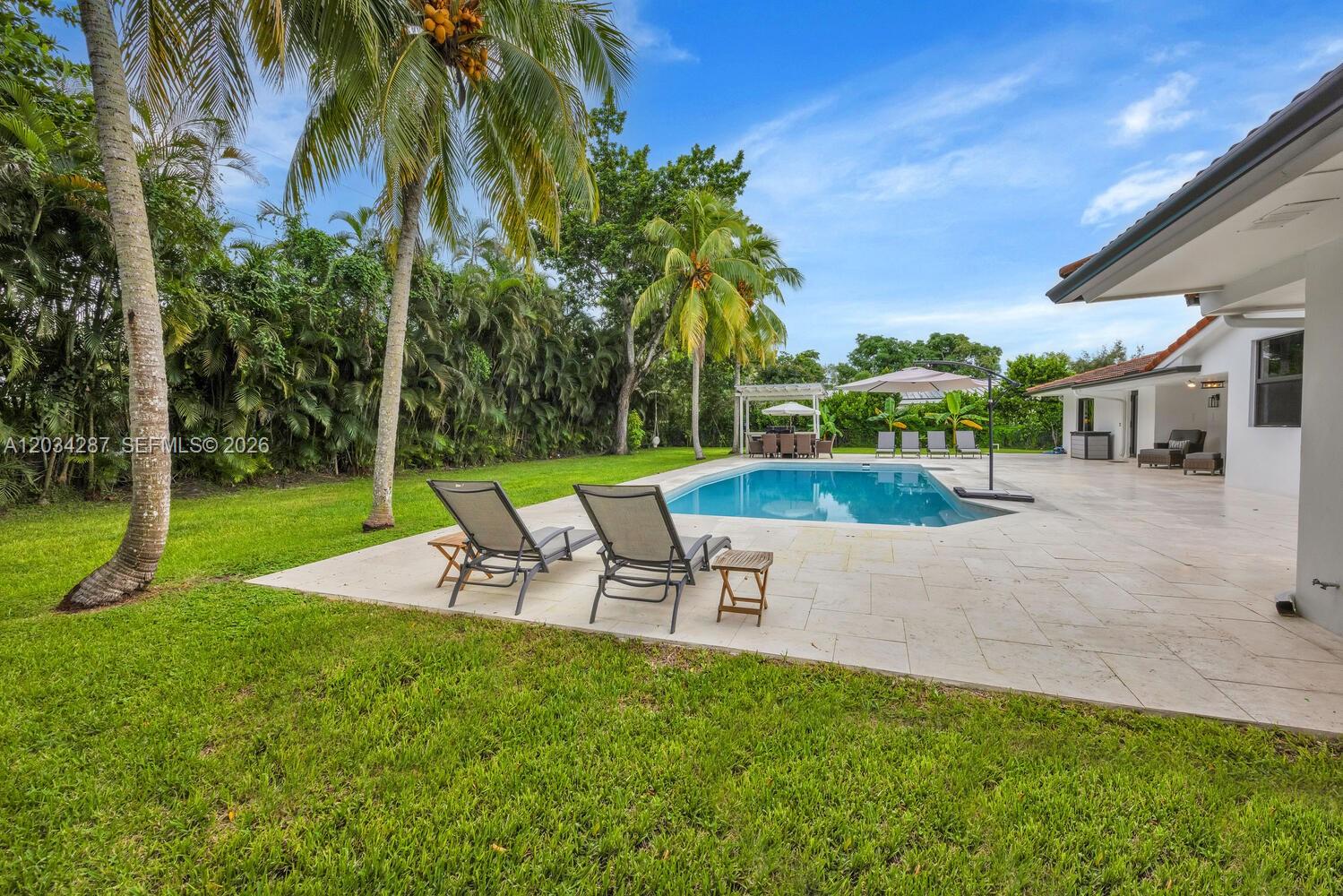 6860 Southwest 99th Terrace Pinecrest, FL 33156 - Photo 37 of 46