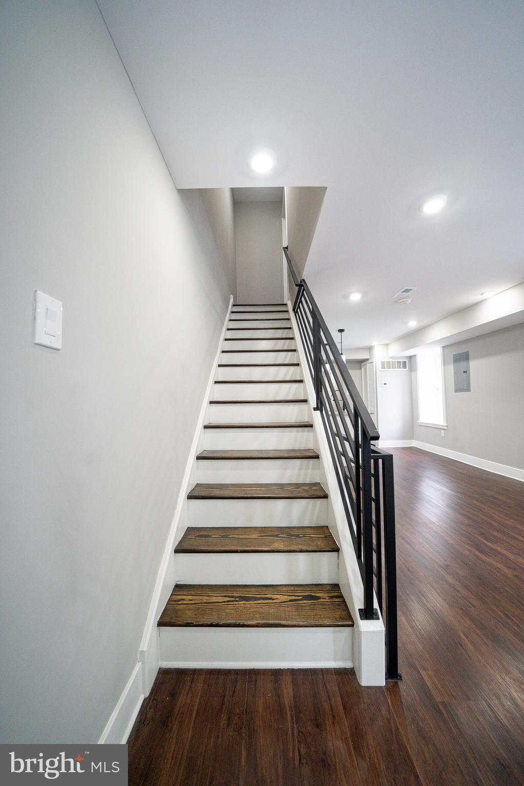 334 Church Road, Unit 2 Elkins Park, PA 19027 - Photo 32 of 38 a view of entryway