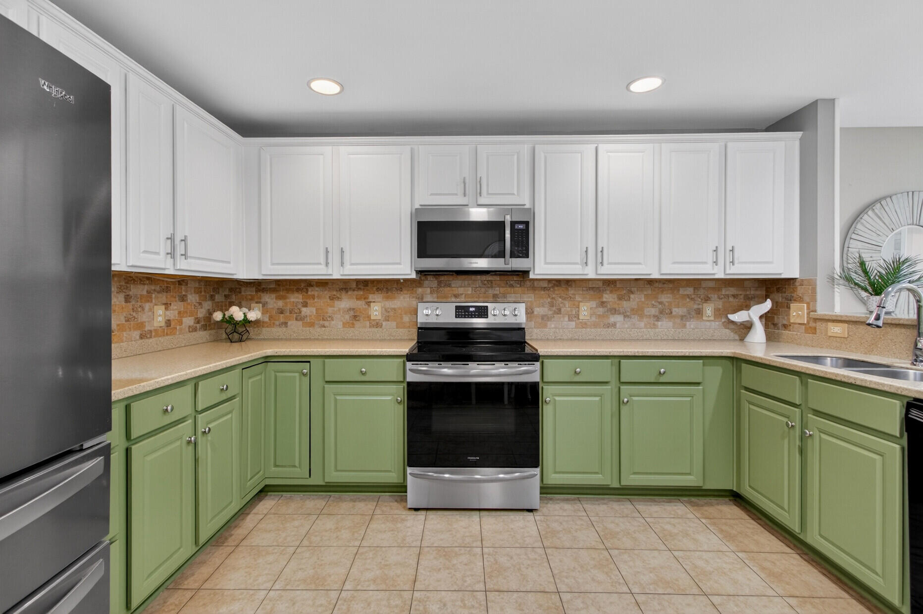 1124 Flyway Road Summerville, SC 29483 - Photo 13 of 36 Gallery Image 13