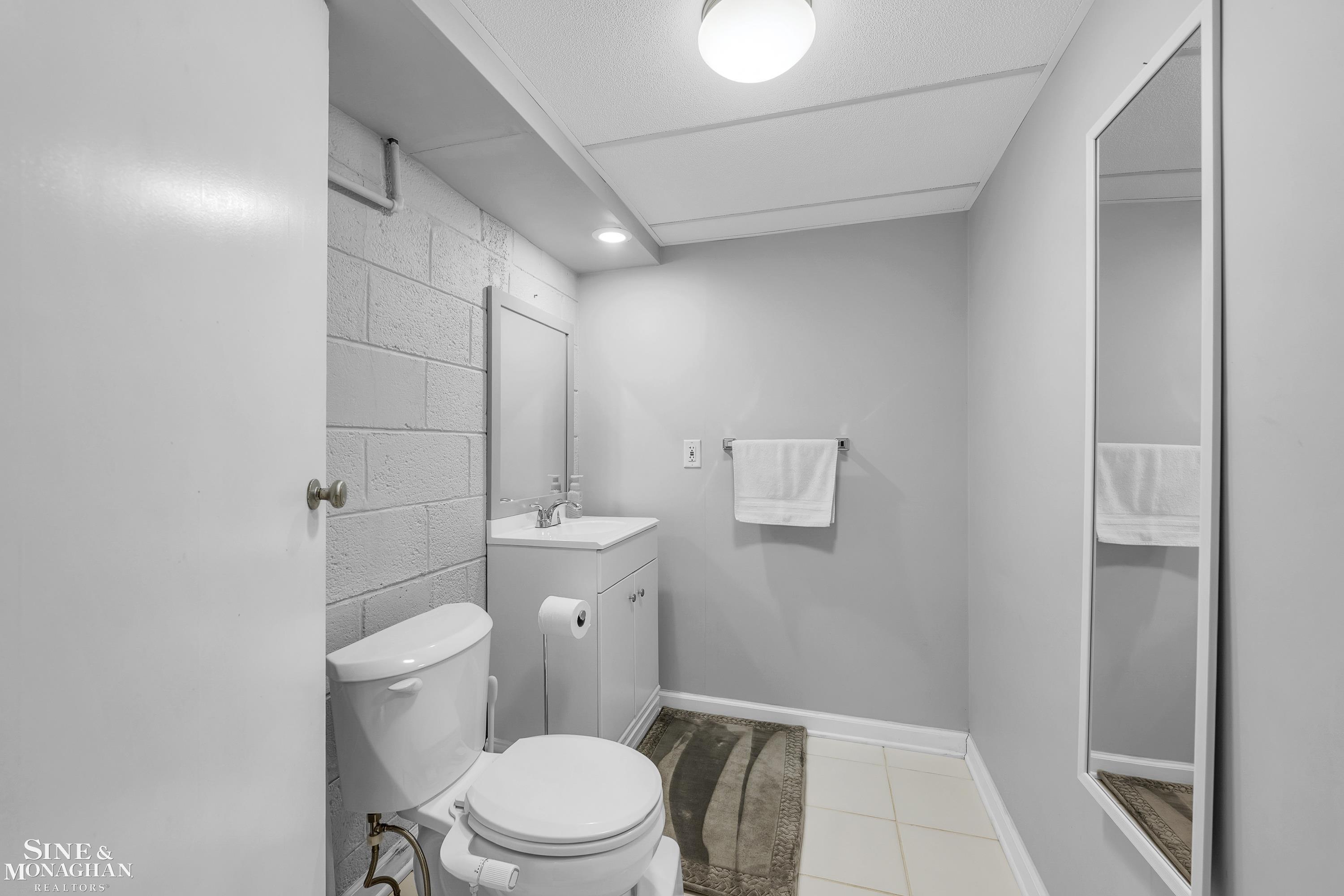 1201 Fairholme Road Grosse Pointe, MI 48236 - Photo 34 of 42 50171792-097e1f31-cef1-4576-8d43-c2e43c7620eb.JPG