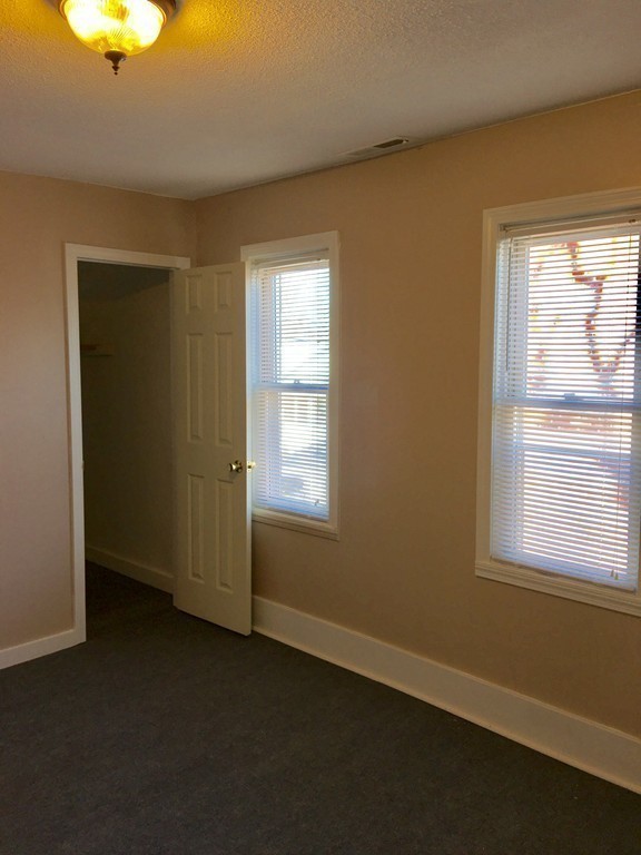 31 Emily Street Springfield, MA 01109 - Photo 12 of 20 Gallery Image 12