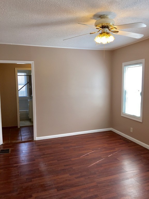 31 Emily Street Springfield, MA 01109 - Photo 8 of 20 Gallery Image 8