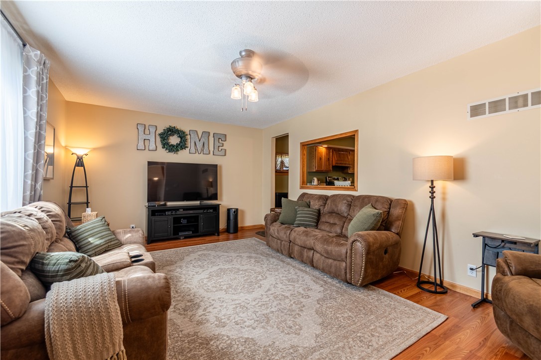 4785 Dogwood Court Decatur, IL 62526 - Photo 5 of 36