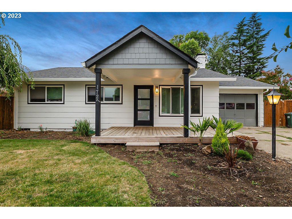 1727 Southeast Bush St