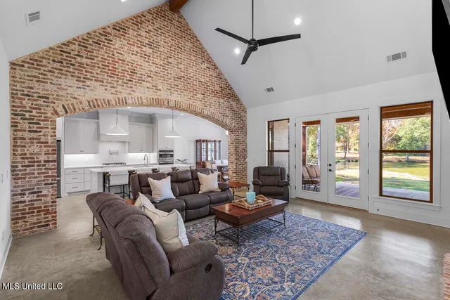 $675,000 | 136 Trails End Flora Ms 39071, Flora, MS 39071