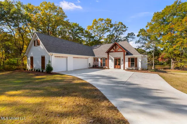 $675,000 | 136 Trails End Flora Ms 39071, Flora, MS 39071