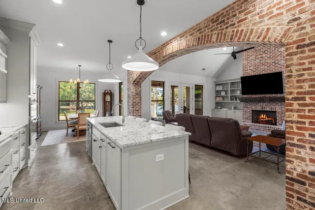 $675,000 | 136 Trails End Flora Ms 39071, Flora, MS 39071