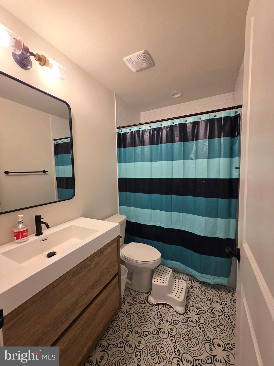 6014 Stubbs Bridge Road Mineral, VA 23117 - Photo 21 of 53 Hall Bathroom