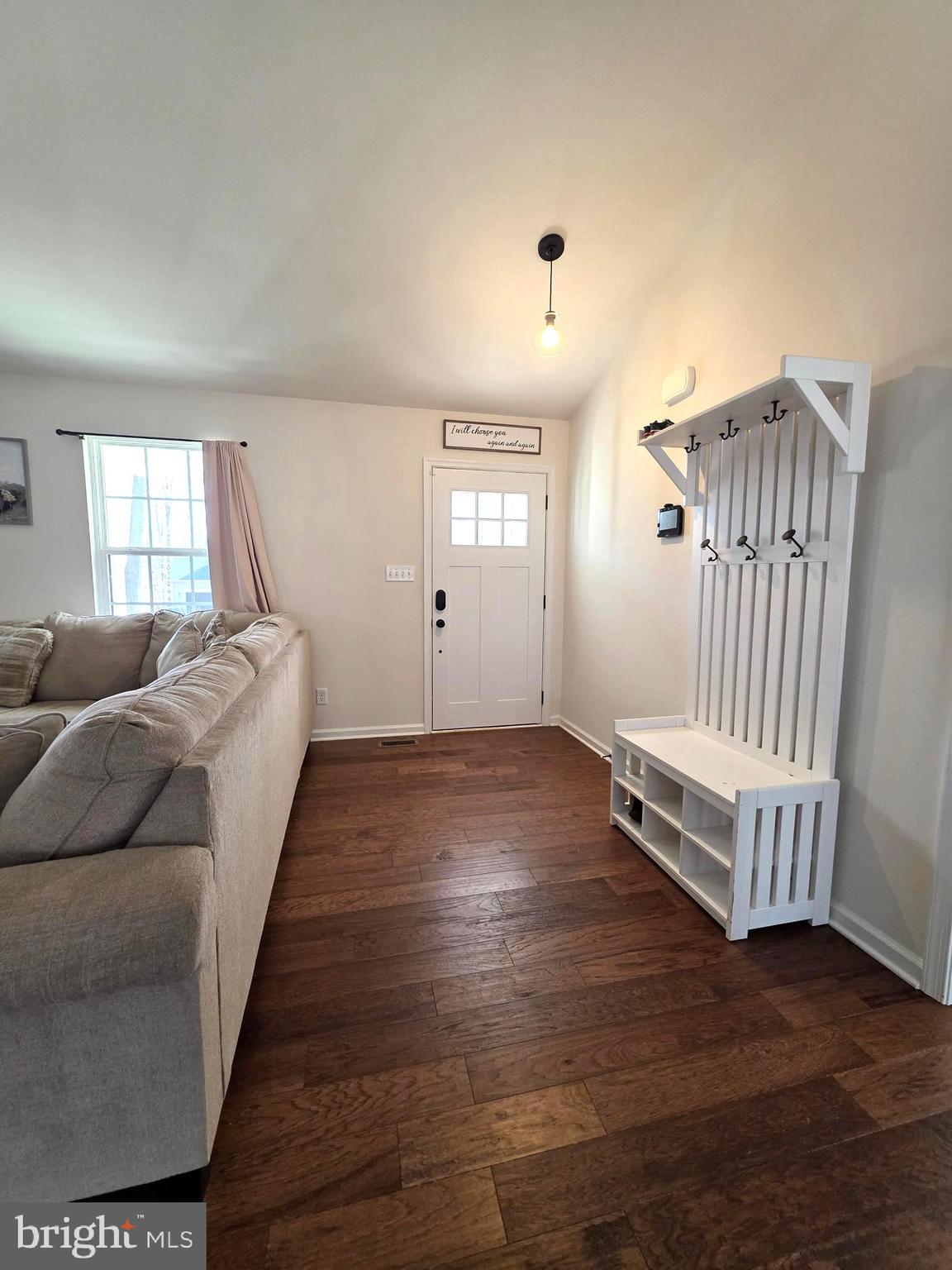 6014 Stubbs Bridge Road Mineral, VA 23117 - Photo 3 of 53 Front entrance