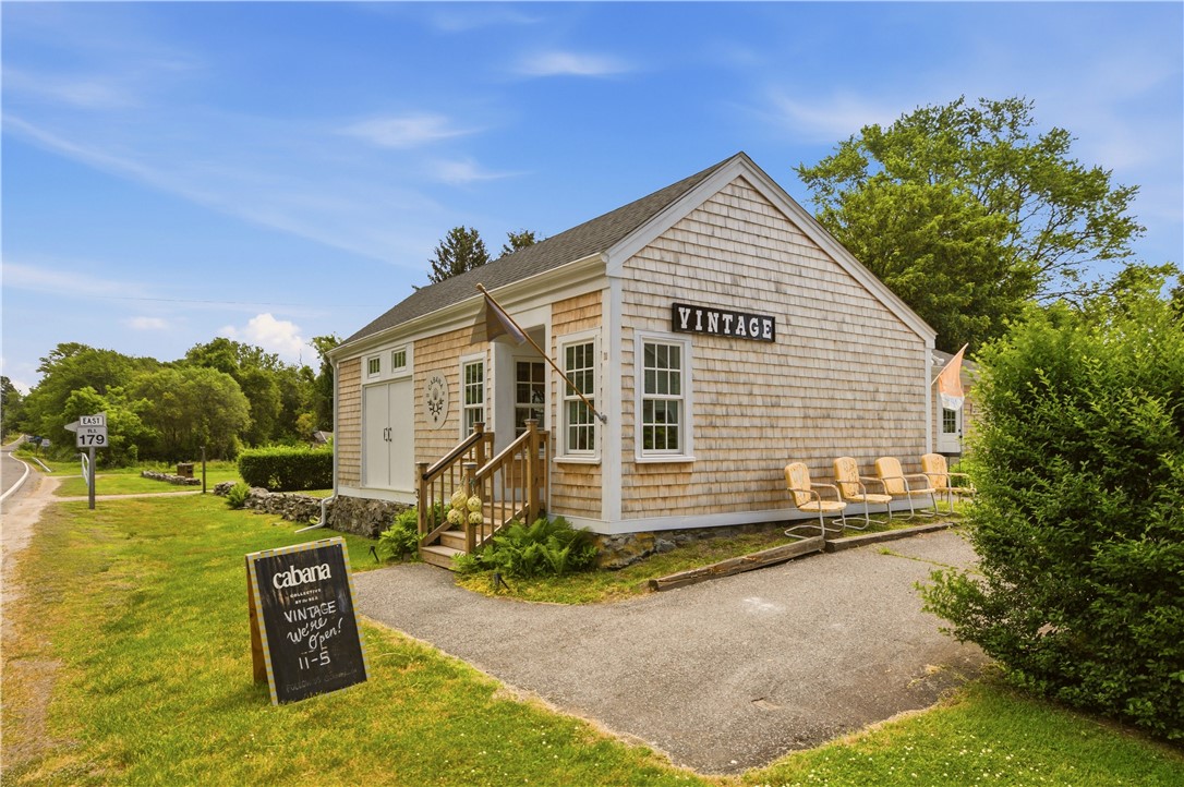 21 E Road Tiverton, RI 02878 - Photo 17 of 39
