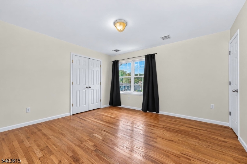 587 Greenbrook Road North Plainfield, NJ 07063 - Photo 19 of 33 Gallery Image 19