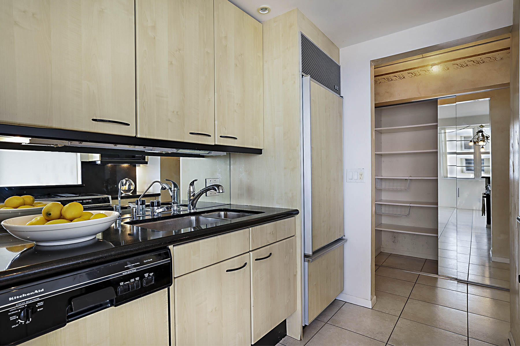 2121 North Ocean Boulevard, Unit 1201E Boca Raton, FL 33431 - Photo 16 of 62 Kitchen Area
