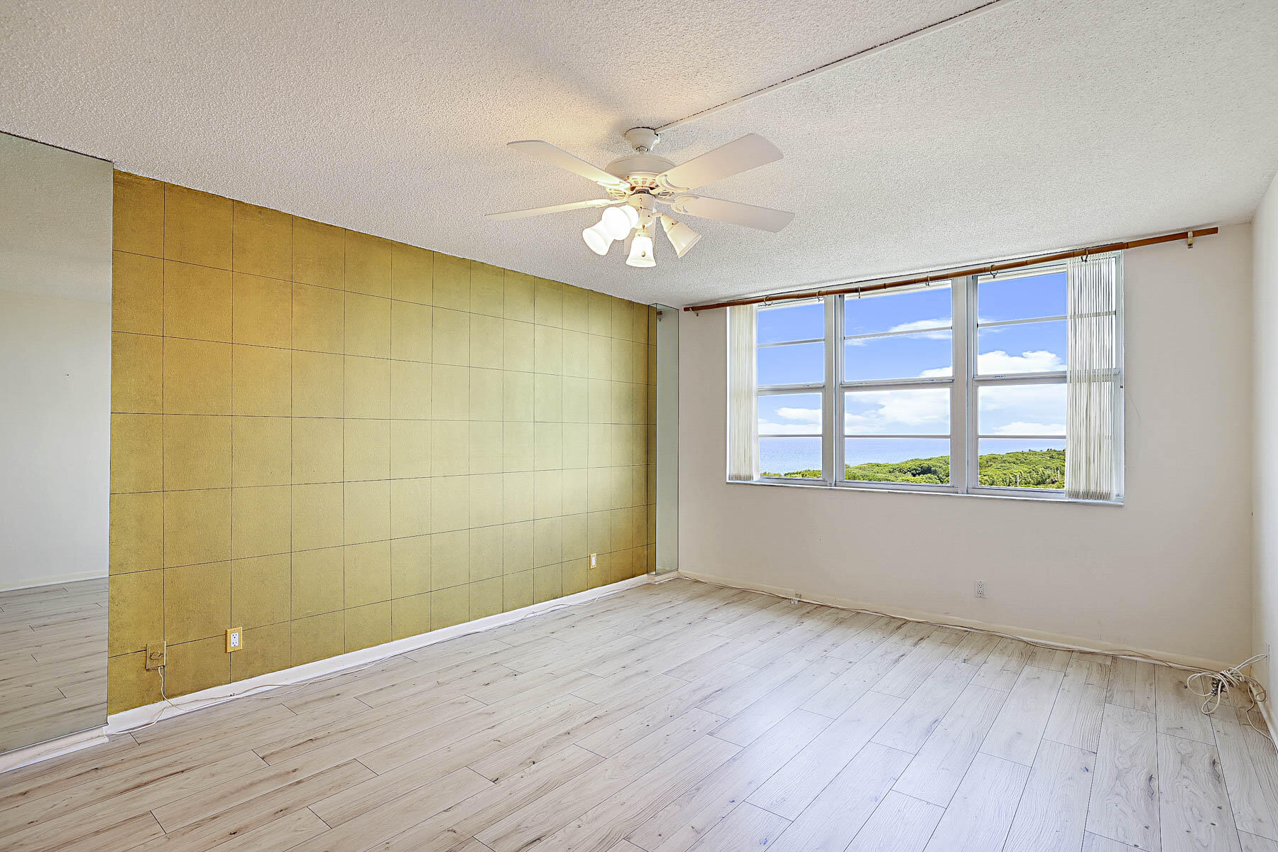 2121 North Ocean Boulevard, Unit 1201E Boca Raton, FL 33431 - Photo 23 of 62 Primary Room