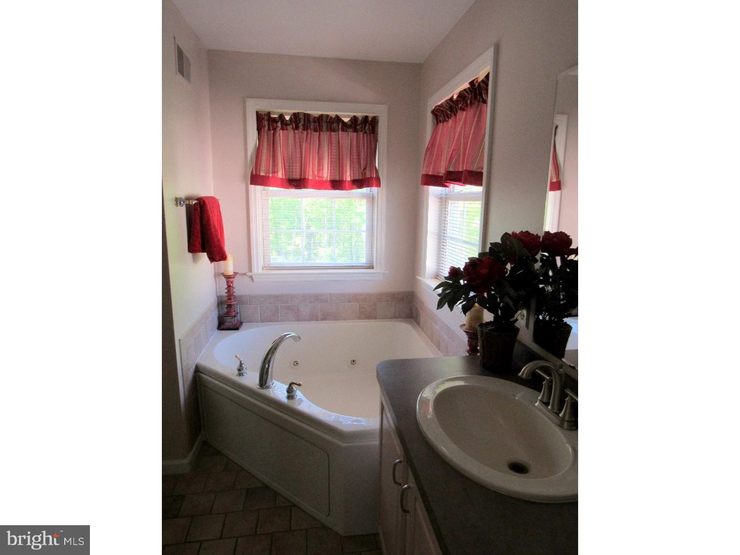 366 Buchert Road Pottstown, PA 19464 - Photo 11 of 25 Master Bathroom