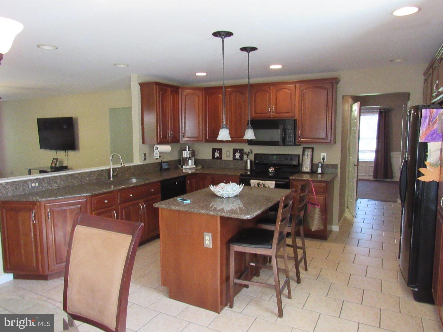 366 Buchert Road Pottstown, PA 19464 - Photo 4 of 25 Kitchen