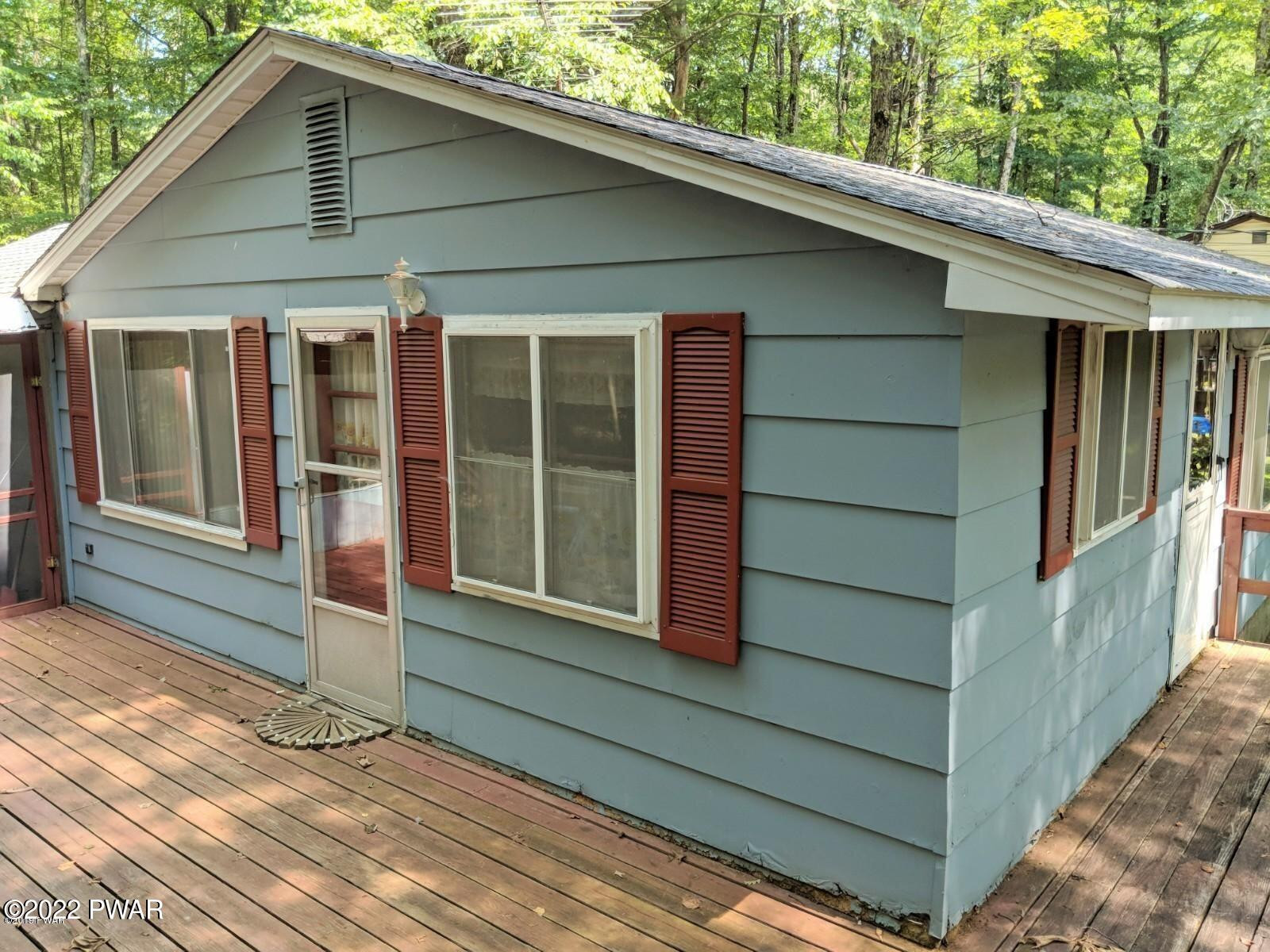 102 Red Pine Road Dingmans Ferry, PA 18328 - Photo 4 of 13