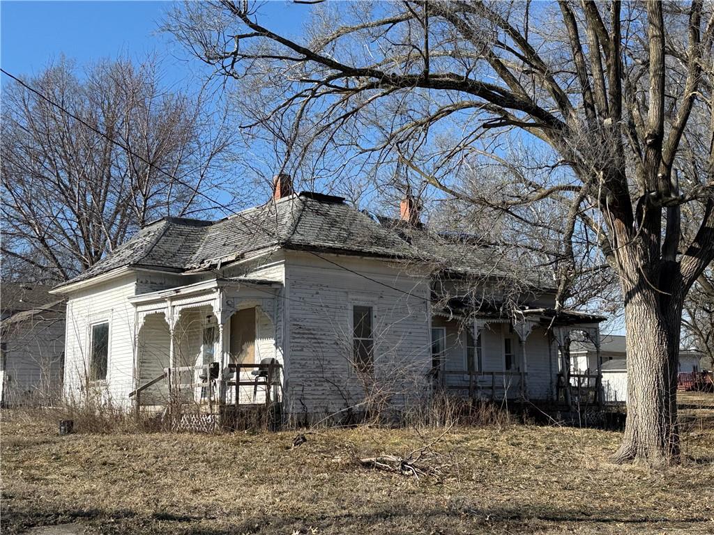 309 West Samuel Street Hamilton, MO 64644 - Photo 1 of 32