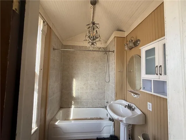 $49,900 | 309 West Samuel Street, Hamilton, MO 64644