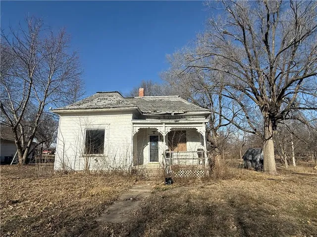 $49,900 | 309 West Samuel Street, Hamilton, MO 64644