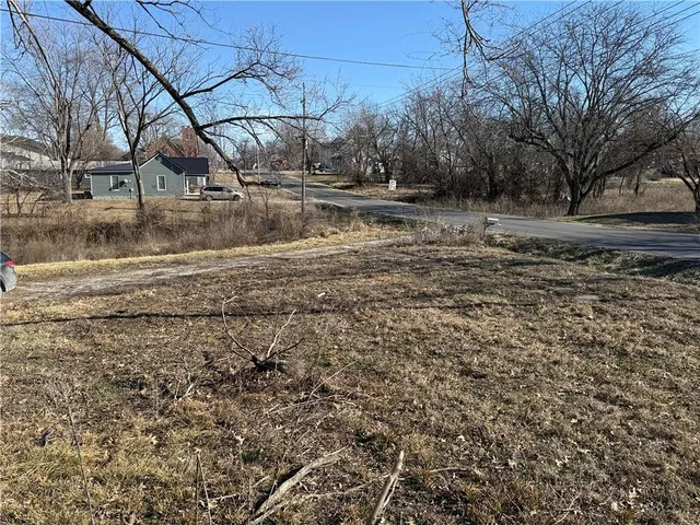 $49,900 | 309 West Samuel Street, Hamilton, MO 64644