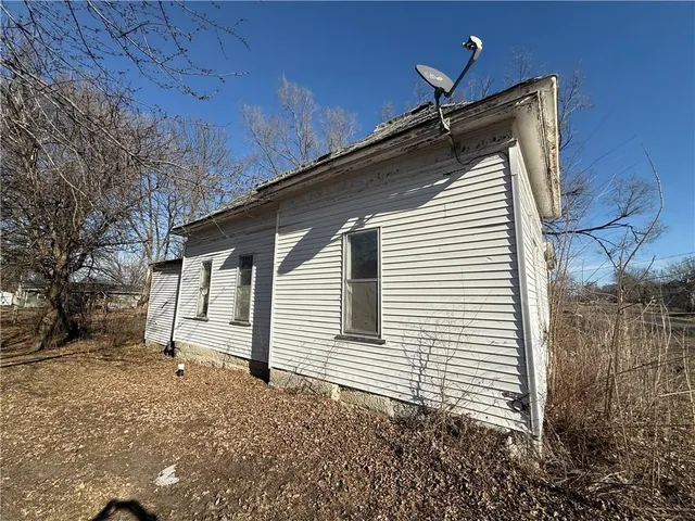 $49,900 | 309 West Samuel Street, Hamilton, MO 64644