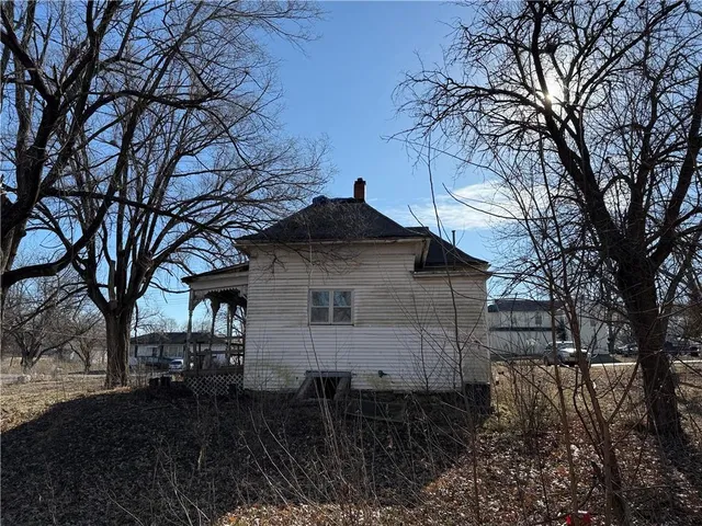 $49,900 | 309 West Samuel Street, Hamilton, MO 64644