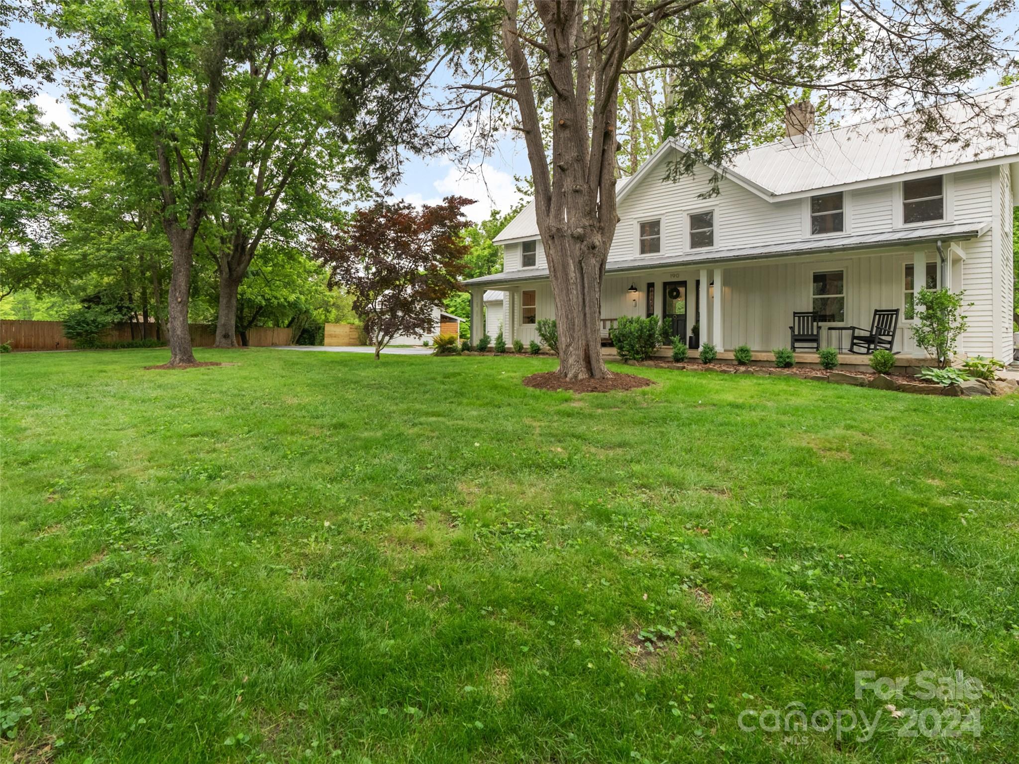 190 Governors View Road Asheville, NC 28805 - Photo 33 of 47 Gallery Image 33