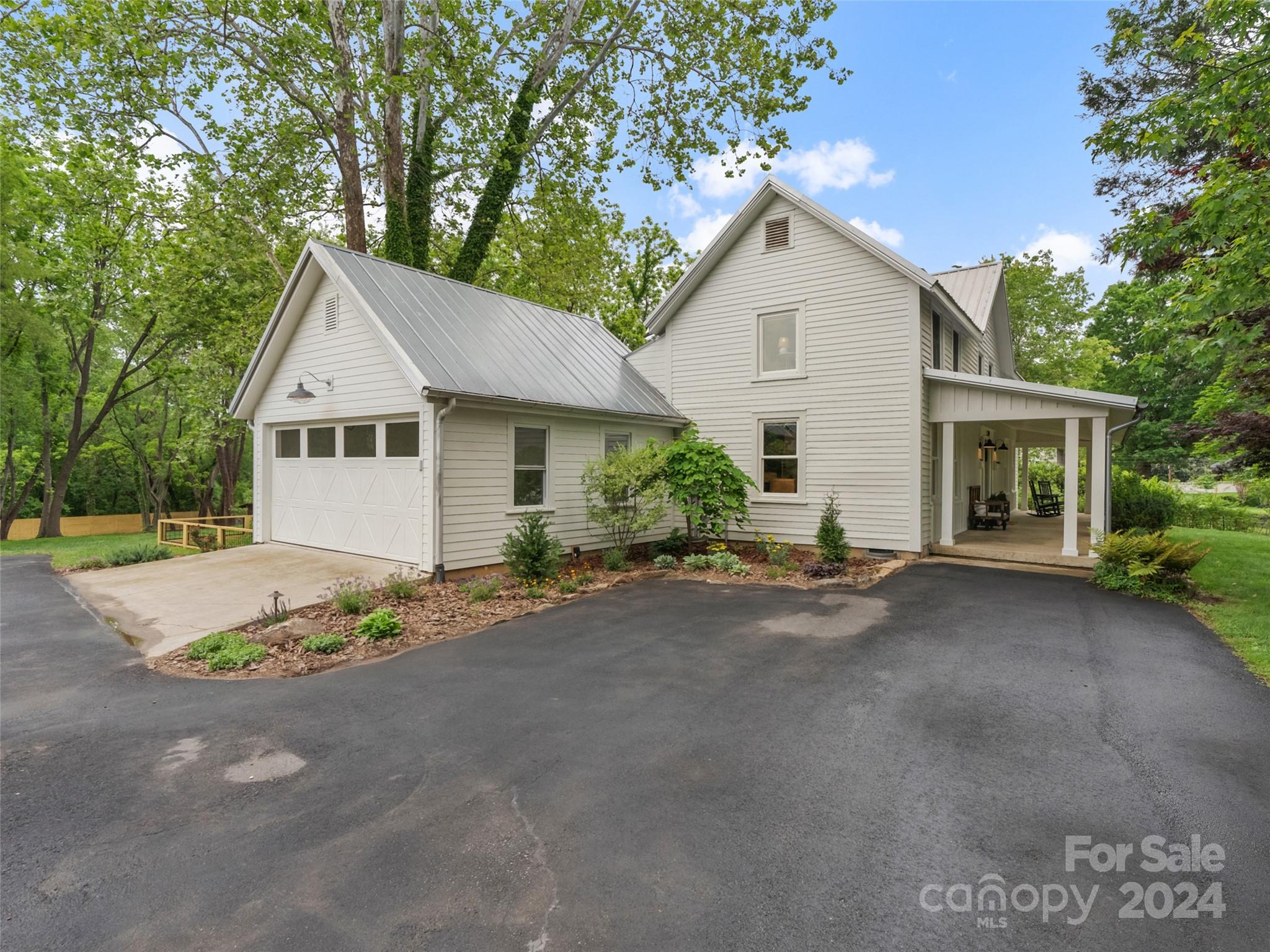 190 Governors View Road Asheville, NC 28805 - Photo 34 of 47 Gallery Image 34