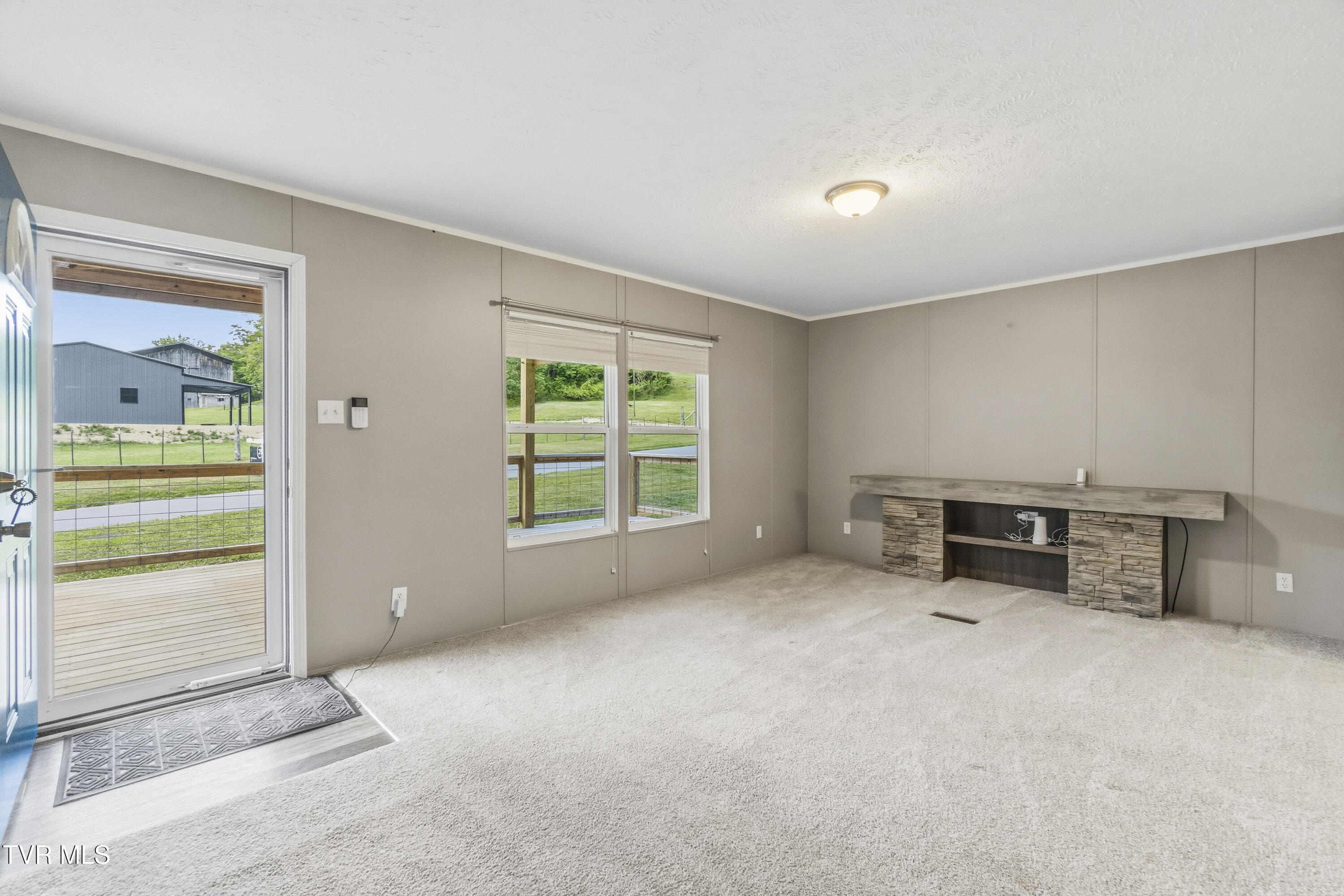1320 Sugar Bowl Road Chuckey, TN 37641 - Photo 3 of 44 Livingroom
