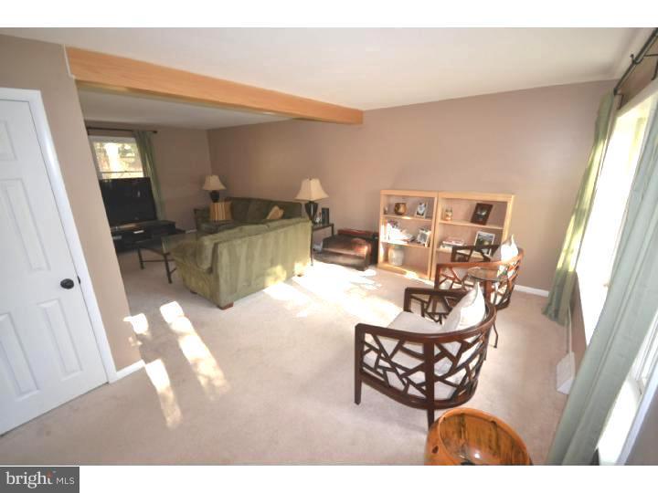 232 Croft Road North Wales, PA 19454 - Photo 11 of 17 Living Room