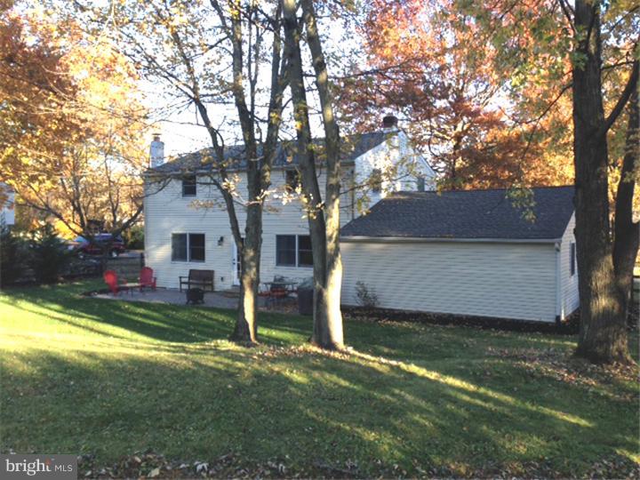 232 Croft Road North Wales, PA 19454 - Photo 5 of 17 Exterior Back