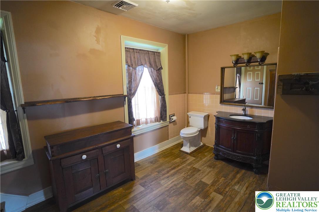 9020 Schantz Road Breinigsville, PA 18031 - Photo 23 of 26